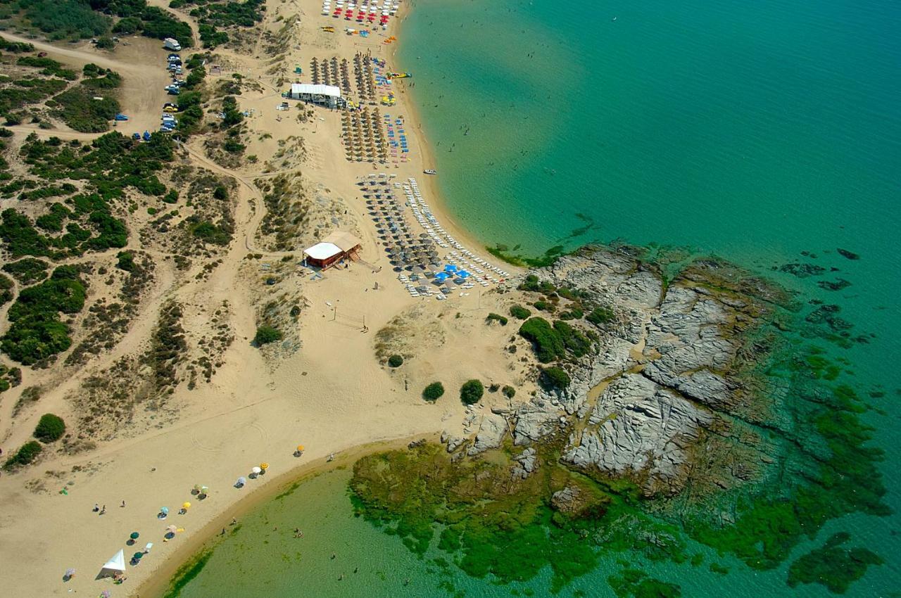 Epavlis Apartment Néa Péramos Dış mekan fotoğraf