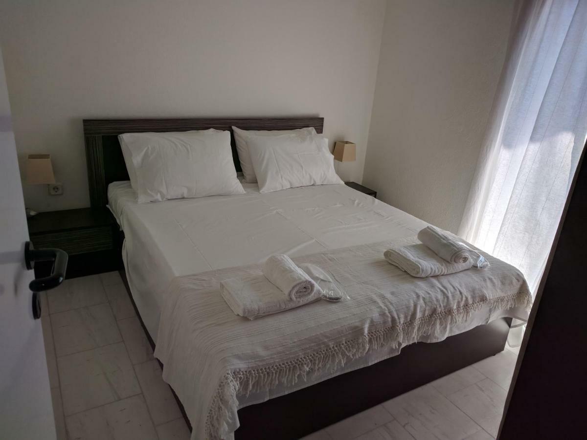 Epavlis Apartment Néa Péramos Dış mekan fotoğraf
