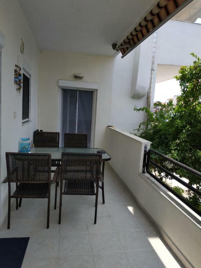 Epavlis Apartment Néa Péramos Dış mekan fotoğraf