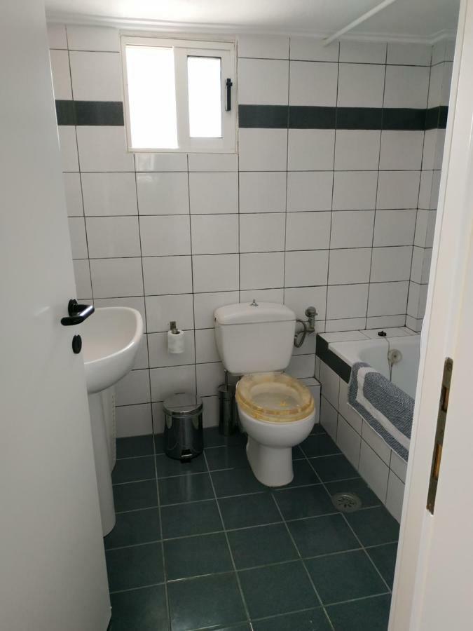 Epavlis Apartment Néa Péramos Dış mekan fotoğraf